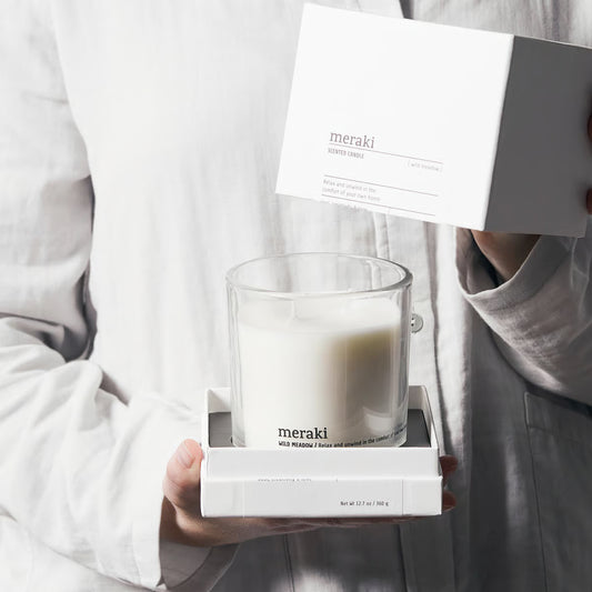 Scented candle, wild meadow Meraki